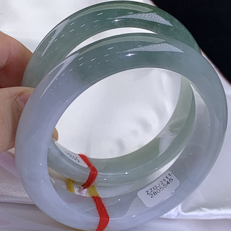 Myanmar-Jadeit-Armband für Fra – Bracelets Bewertung und Preis