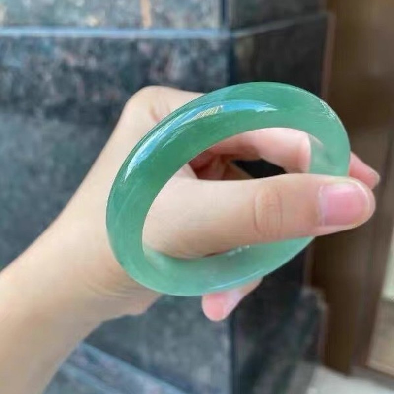 Elegantes Jade-Armband mit öli – Bracelets Bewertung und Preis
